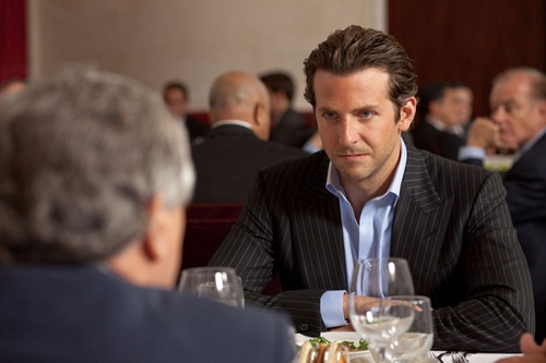 bradley  cooper au restaurant