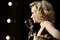 Sophie Quinton chante