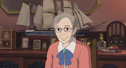 une vieille dame