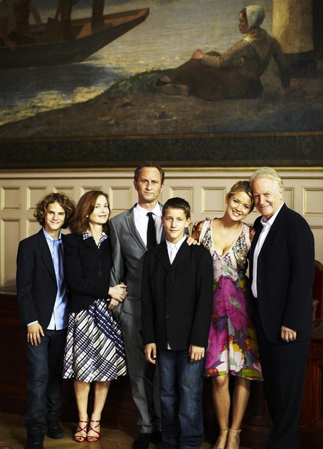 donatien-suner-isabelle-huppert-benoit-poelvoorde-corentin-devroey-virginie-efira-et-andre-dussollier-jpg