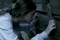 florence colucci regarde par la fenetre