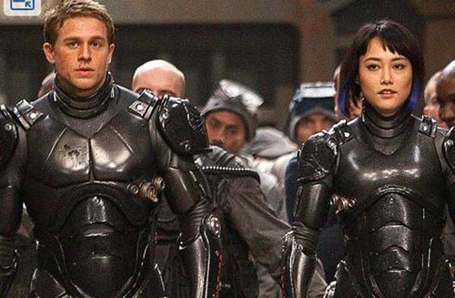 charlie-hunnam-rinko-kituchi-jpg