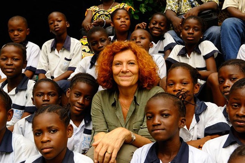 claudine andre bien entouree