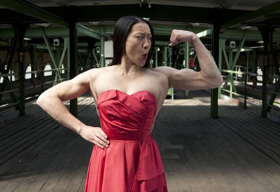 une forte danseuse