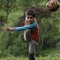 garcon-qui-joue-au-ballon-jpg - Les couleurs de la montagne 