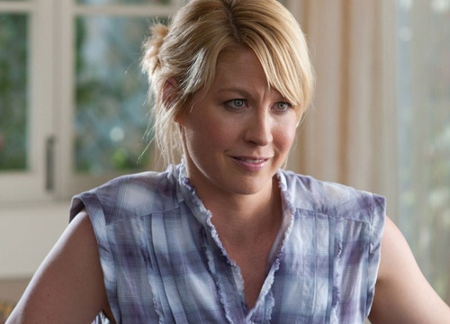 jenna-elfman-jpg