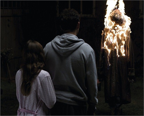 intruders-cadavre-en-feu-jpg