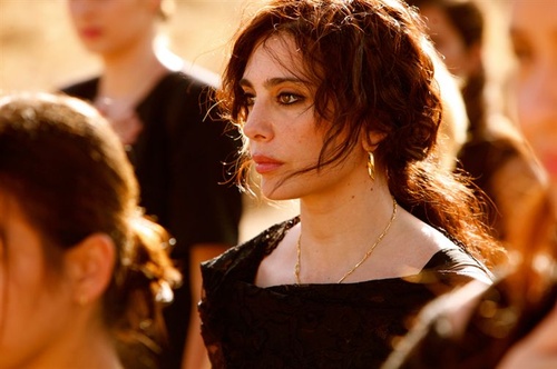 nadine-labaki-en-deui-jpg