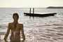 une-femme-se-baigne-jpg