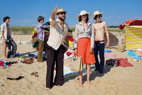 famille-a-la-plage-jpg