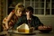 helena-bonham-carter-freddie-highmore-devant-une-tarte-au-citron-jpg