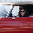 amanda-seyfried-dans-sa-voiture-rouge-jpg