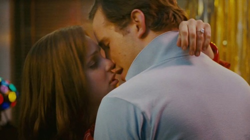 la scène du baiser dans Une soirée d'enfer