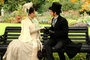 un-homme-et-une-femme-sur-un-banc-dans-le-film-oh-my-god-de-tanya-wexler-jpg