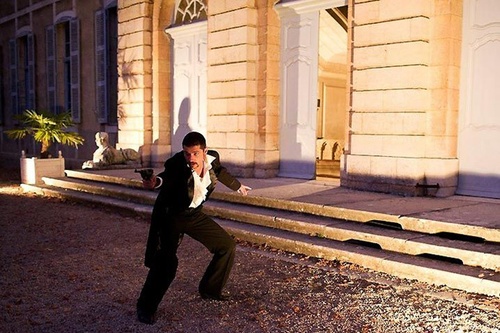 melvil-poupaud-avec-un-revolver-jpg