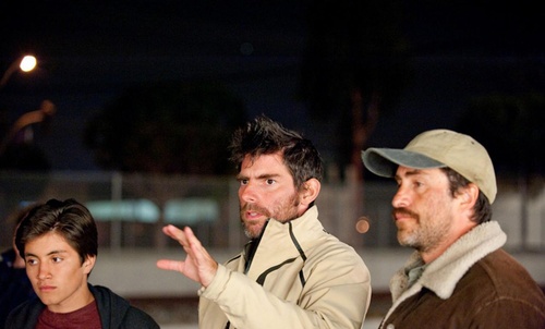 jose-julian-chris-weitz-et-demian-bichir-jpg
