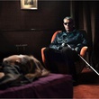 lambert-wilson-dans-une-chambre-jpg