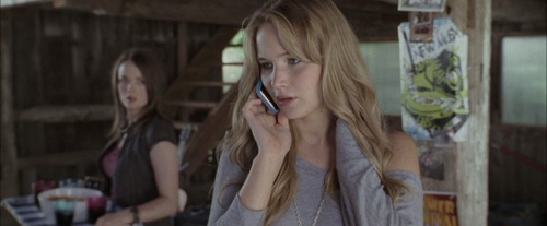 jennifer-lawrence-au-telephone-jpg