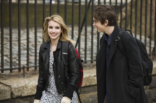emma-roberts-avec-freddie-highmore-jpg