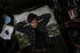 freddie-highmore-sur-son-lit-jpg