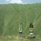 le-couple-faisant-le-poirier-jpg - The Loneliest Planet  