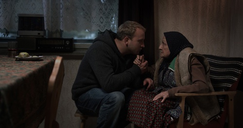 photo-2-du-film-la-dette-jpg