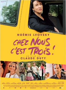 Affiche du film Chez nous c'est trois ! 