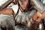 brad pitt enfile son casque