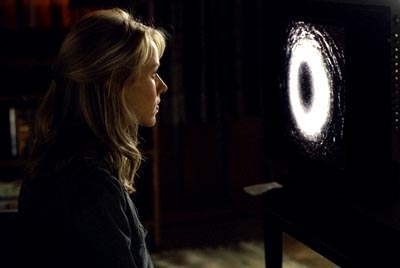 naomie regardant le cercle