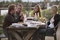 jessica laba paul walker ashley scott et scott caan a table
