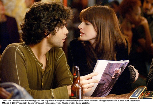 adrian grenier et anne hathaway