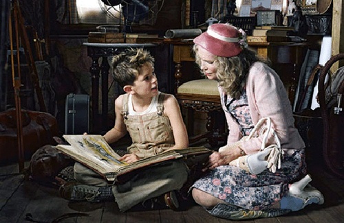 freddie highmore et mia farrow
