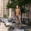 bruce willis sur une voiture