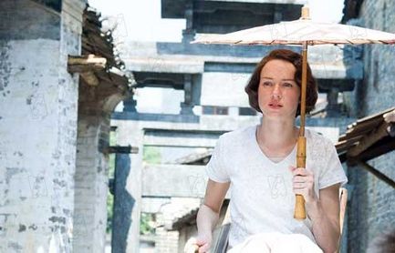 naomie watts port  e