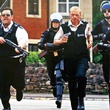 nick-frost-et-simon-pegg-au-centre-jpg