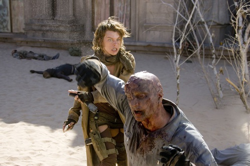 alice tuant un zombie