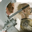 iain glen faisant des exp  riences