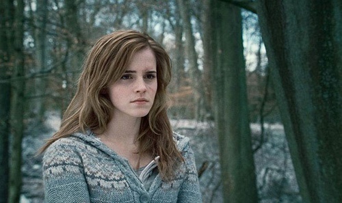 emma watson en pleine foret