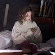 dakota blue richards tient la boussole d or