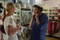 katherine heigl et seth rogen dans le magasin pour enfants