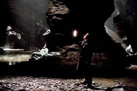 christian bale retourne sur les pas de son enfance - Batman Begins