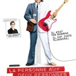 la personne aux deux personnes affiche - La personne aux deux personnes