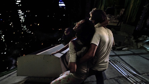 odette yustman 9 - Cloverfield (06-02-08)
