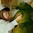 flora guiet osculte un crocodile