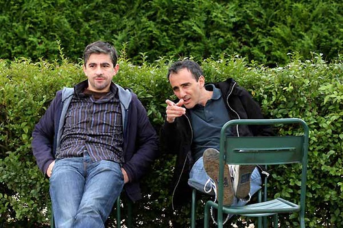 elie semoun croise les jambes