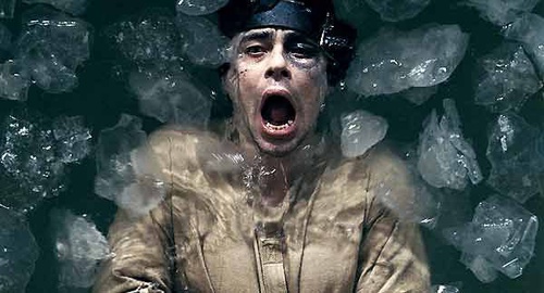benicio del toro dans de l eau gel  e