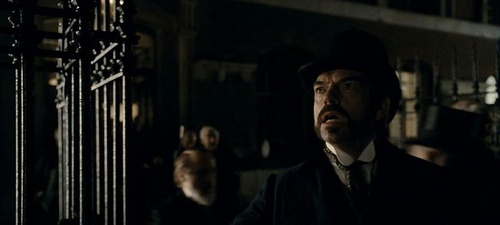 hugo weaving surpris