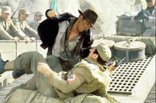 indiana jones se battant