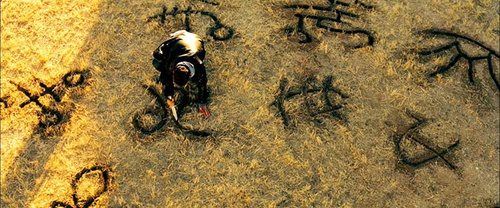 shia labeouf gravant des dessins