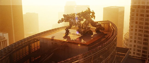 un robot sur un toit